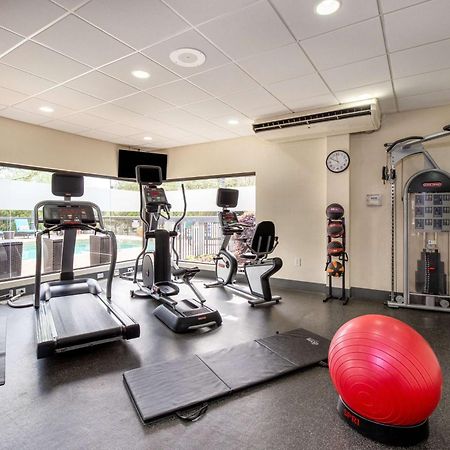 Hampton Inn Columbia I-26/Harbison Blvd Екстериор снимка