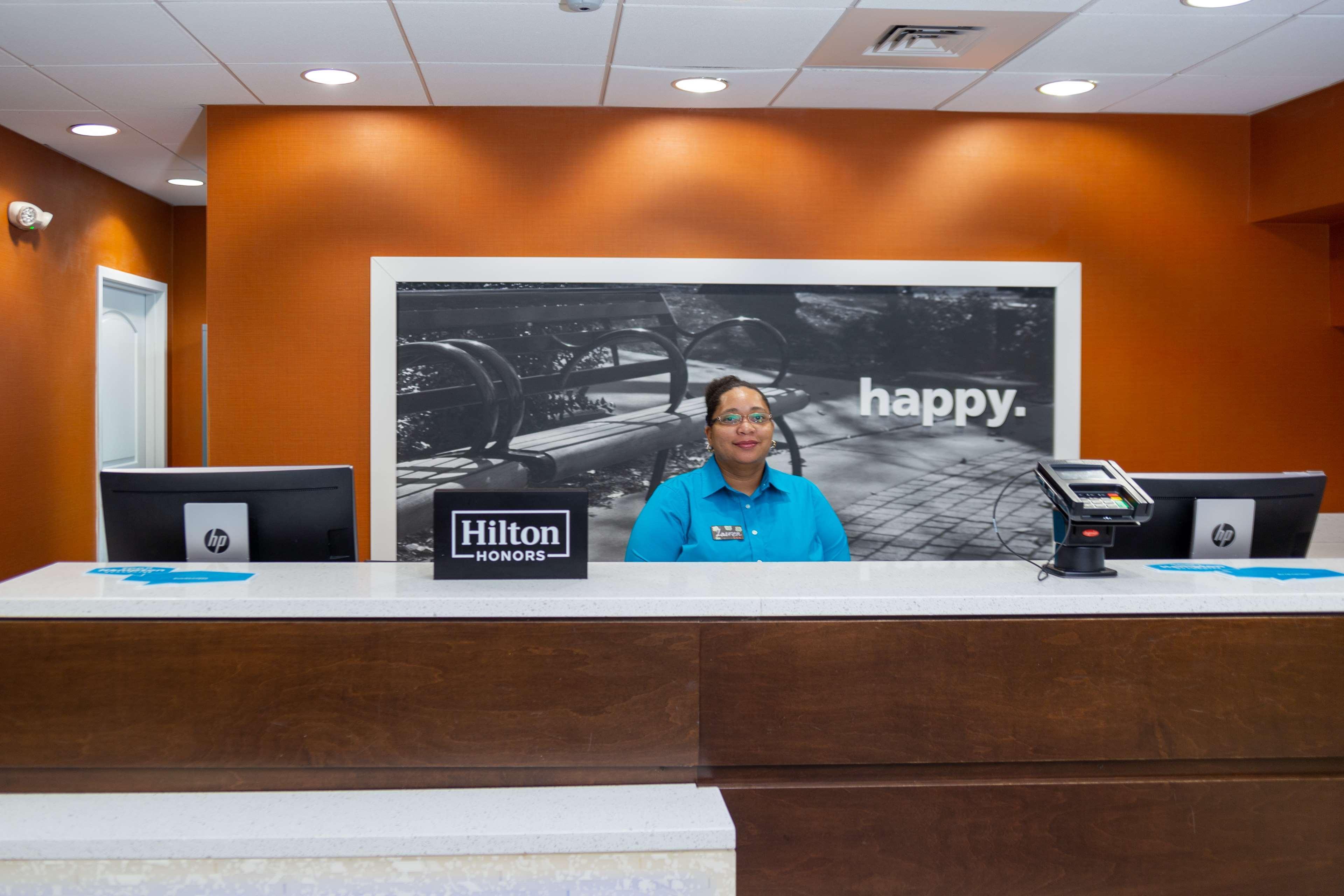 Hampton Inn Columbia I-26/Harbison Blvd Екстериор снимка