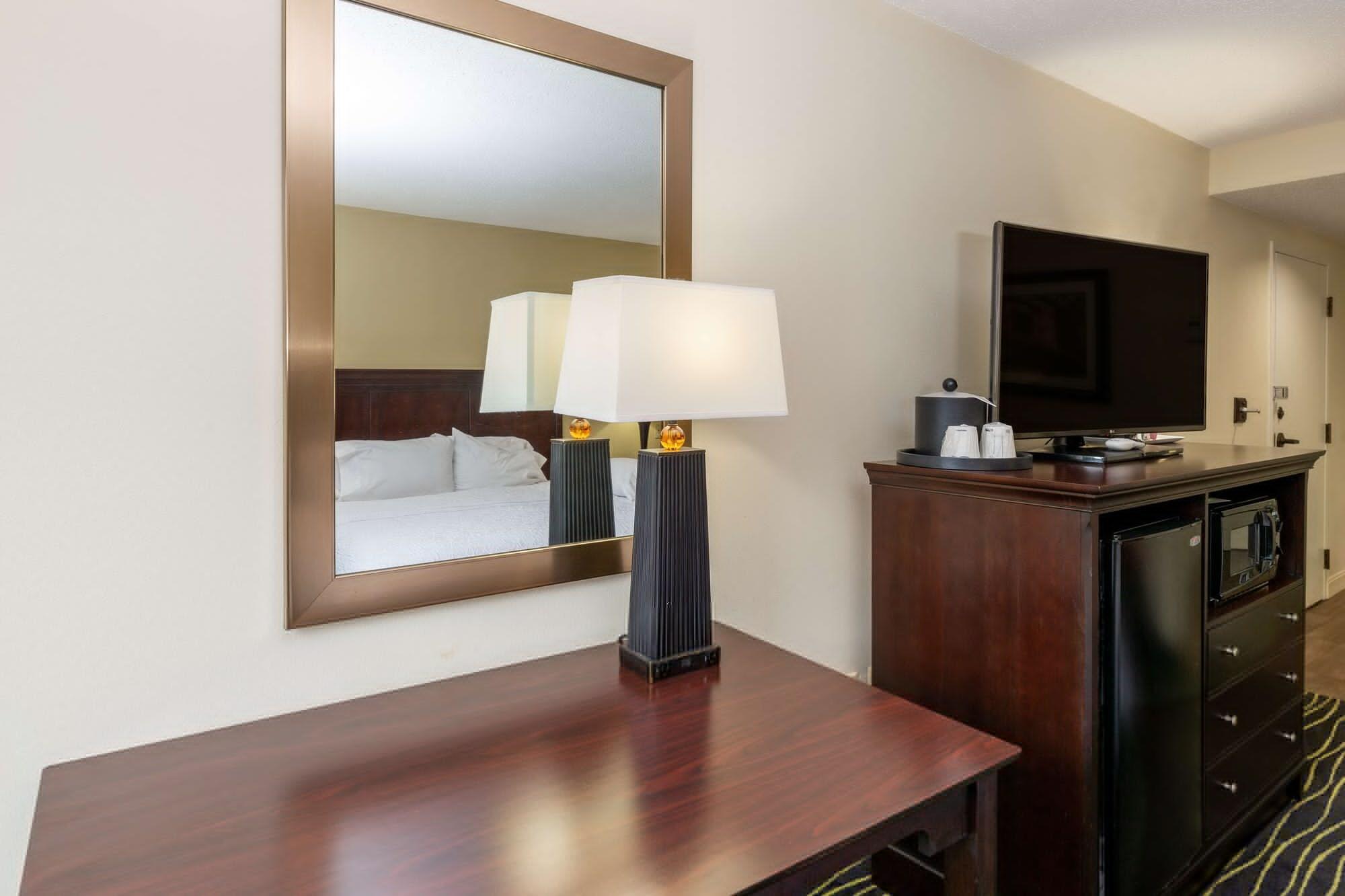 Hampton Inn Columbia I-26/Harbison Blvd Екстериор снимка