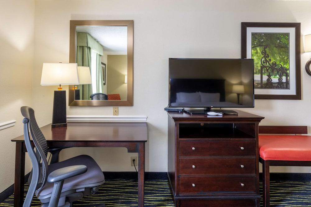 Hampton Inn Columbia I-26/Harbison Blvd Екстериор снимка
