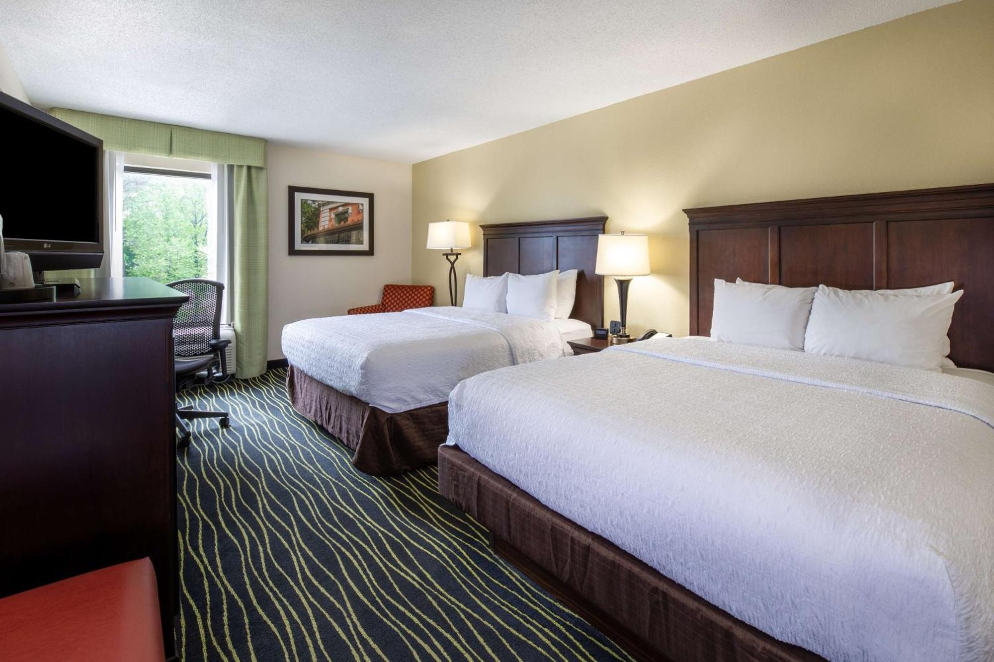 Hampton Inn Columbia I-26/Harbison Blvd Екстериор снимка