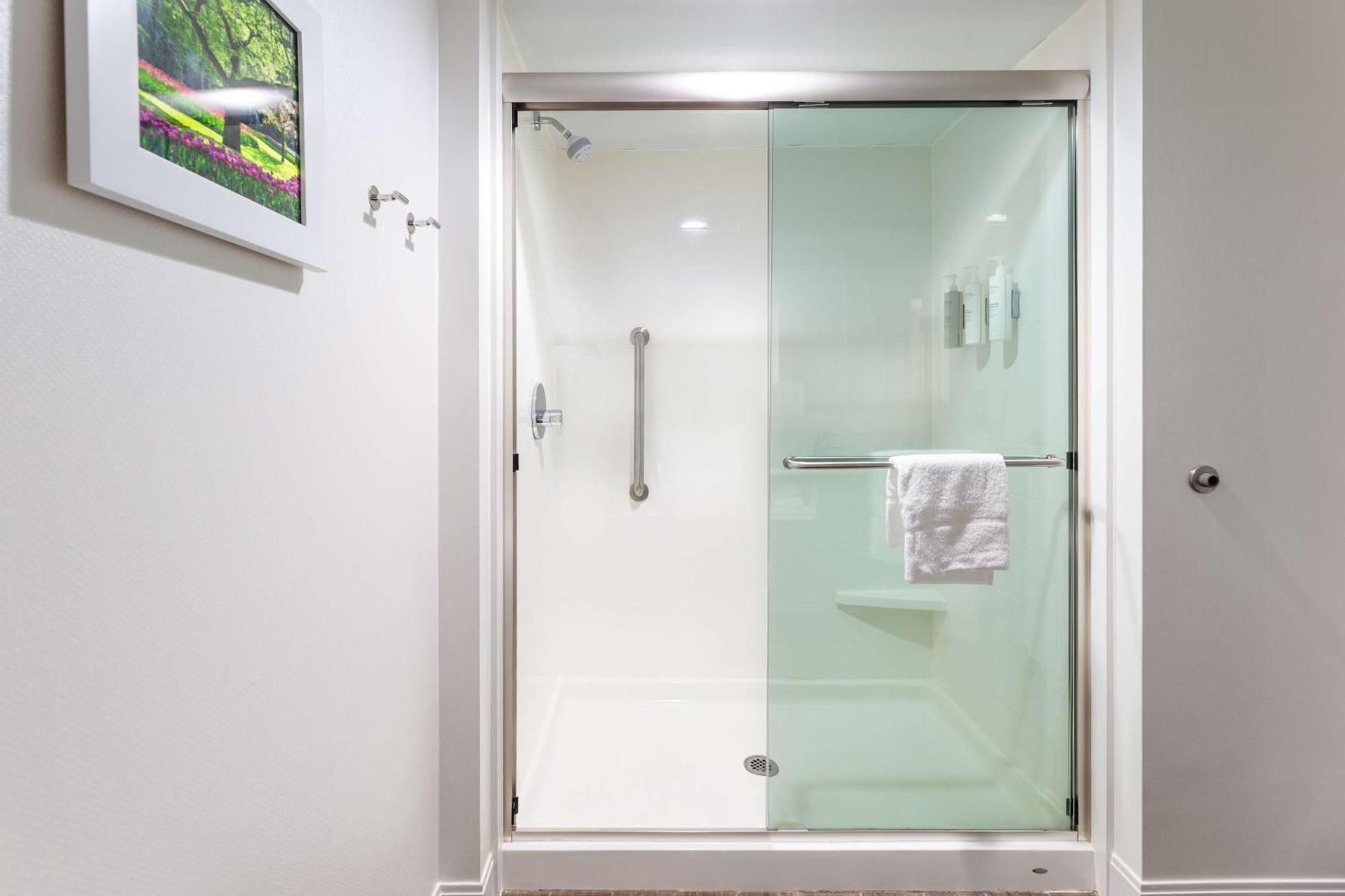 Hampton Inn Columbia I-26/Harbison Blvd Екстериор снимка