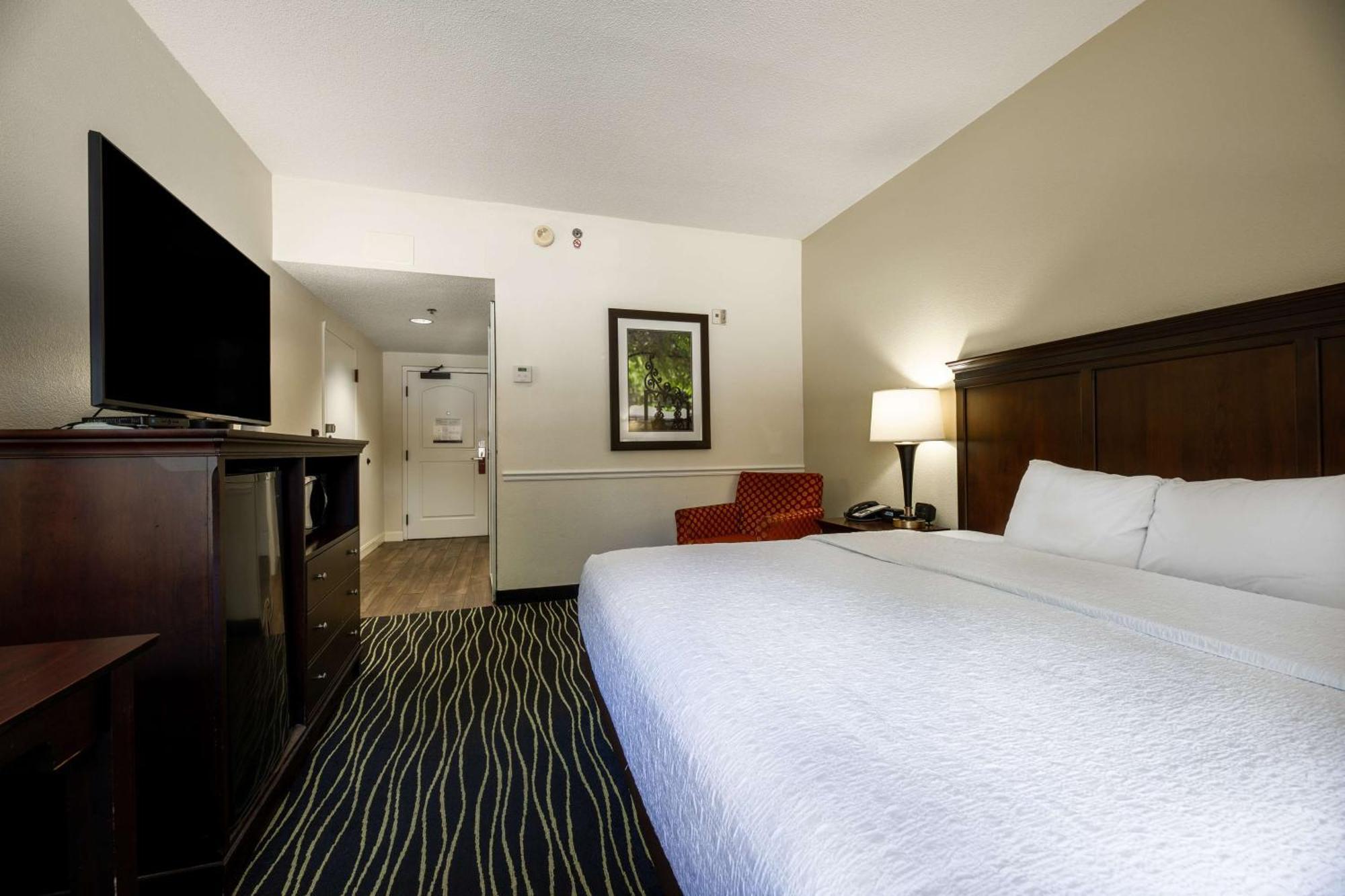 Hampton Inn Columbia I-26/Harbison Blvd Екстериор снимка