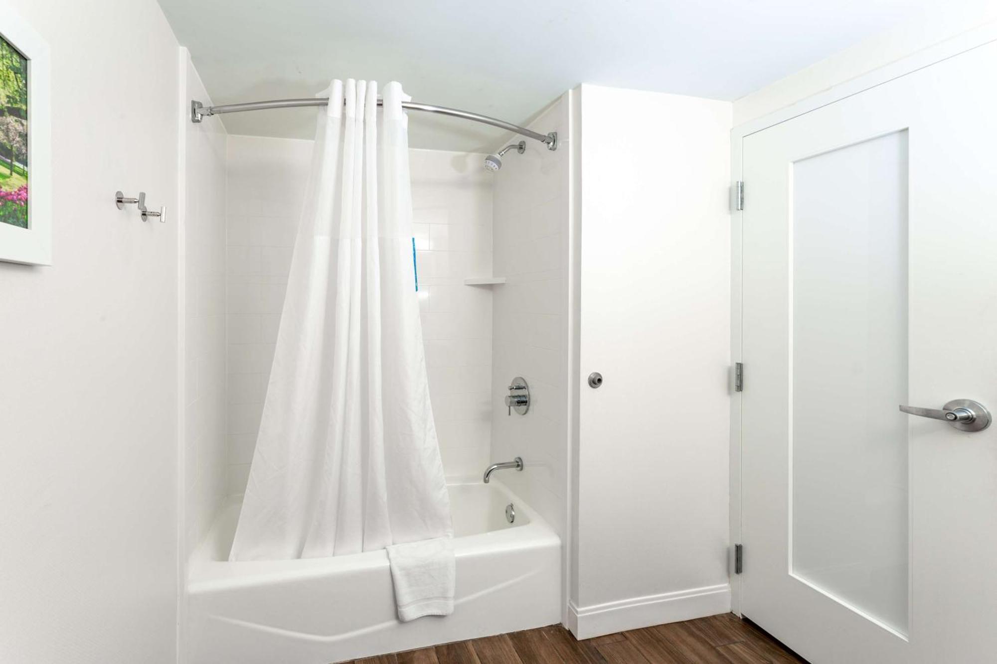 Hampton Inn Columbia I-26/Harbison Blvd Екстериор снимка