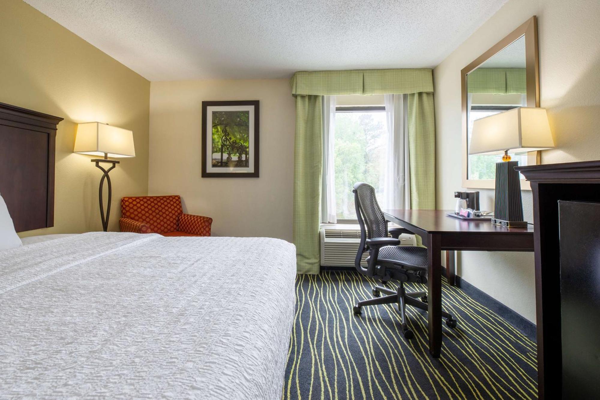 Hampton Inn Columbia I-26/Harbison Blvd Екстериор снимка
