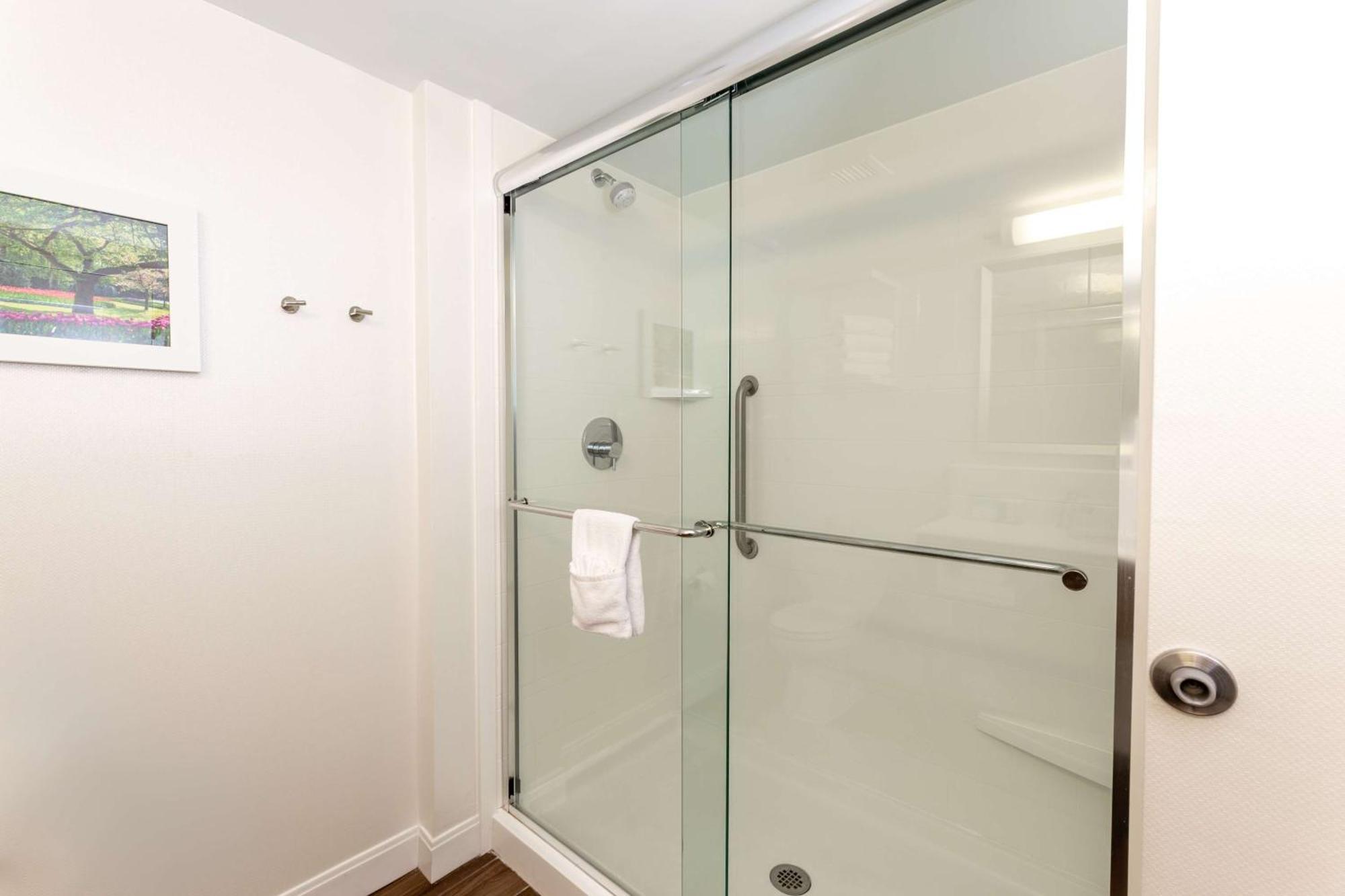 Hampton Inn Columbia I-26/Harbison Blvd Екстериор снимка