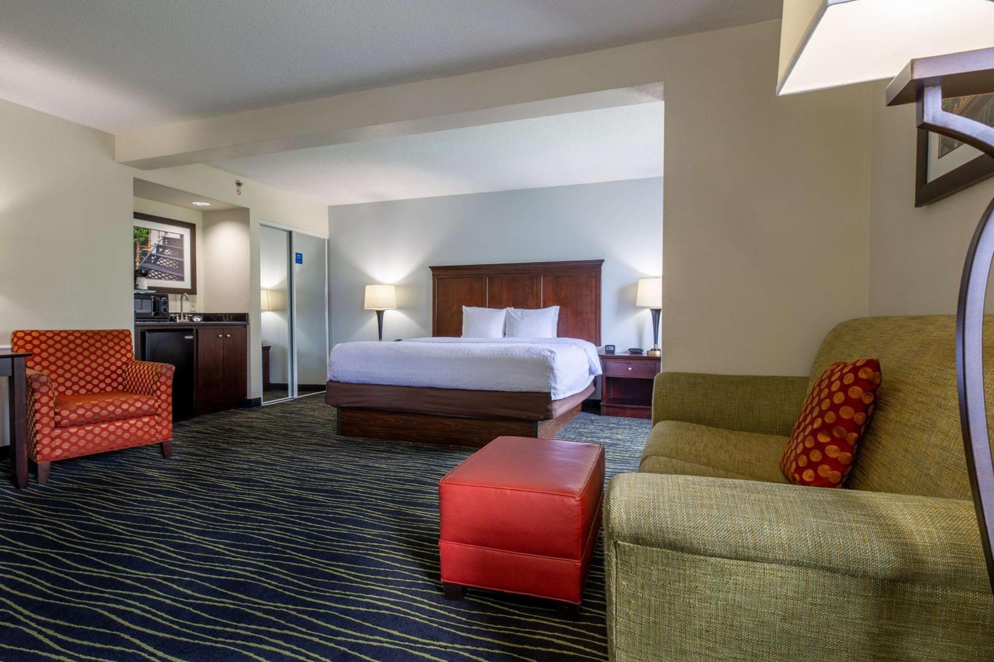 Hampton Inn Columbia I-26/Harbison Blvd Екстериор снимка