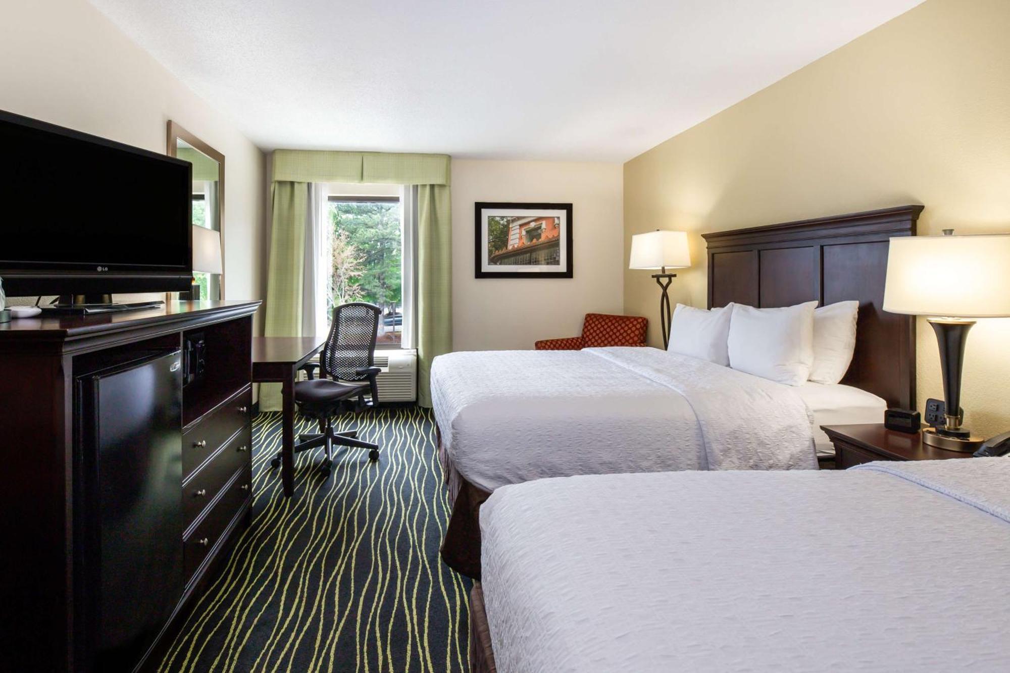 Hampton Inn Columbia I-26/Harbison Blvd Екстериор снимка