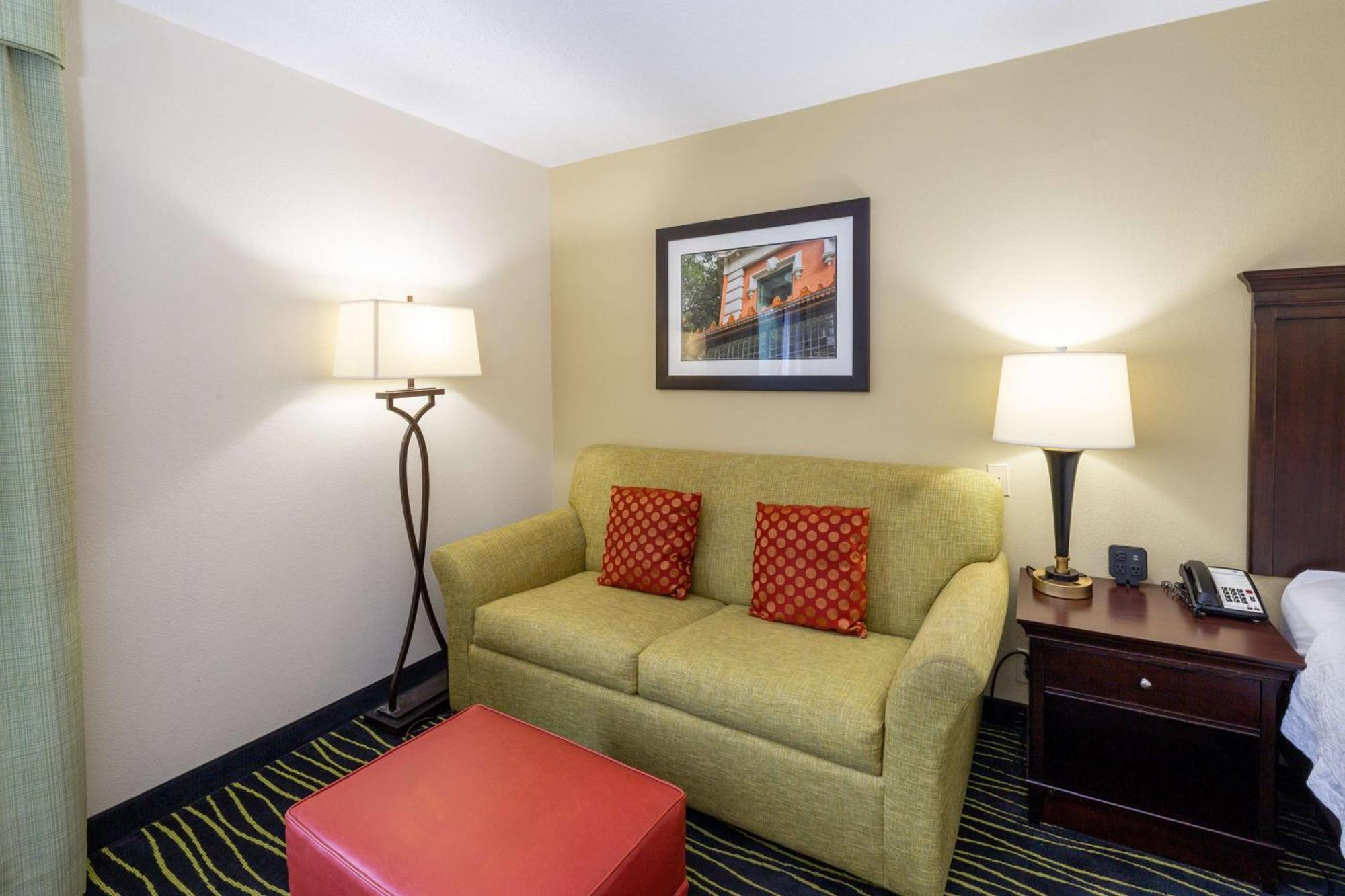 Hampton Inn Columbia I-26/Harbison Blvd Екстериор снимка